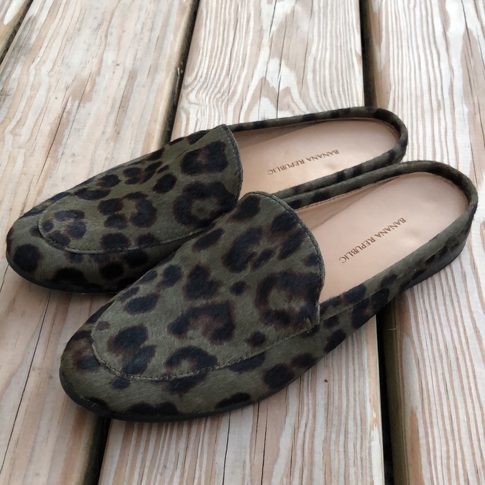 Banana Republic Olive Green Leopard Print Slip-On Loafers